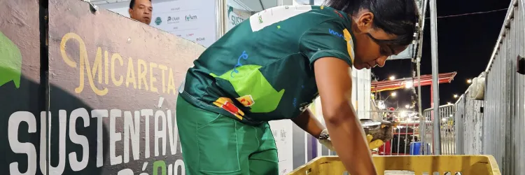 Catadores de materiais recicláveis fazem a sustentabilidade acontecer no segundo dia de festa em Feira de Santana